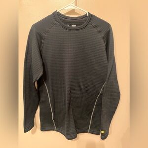 Under Armour thermal long sleeve men’s size XL